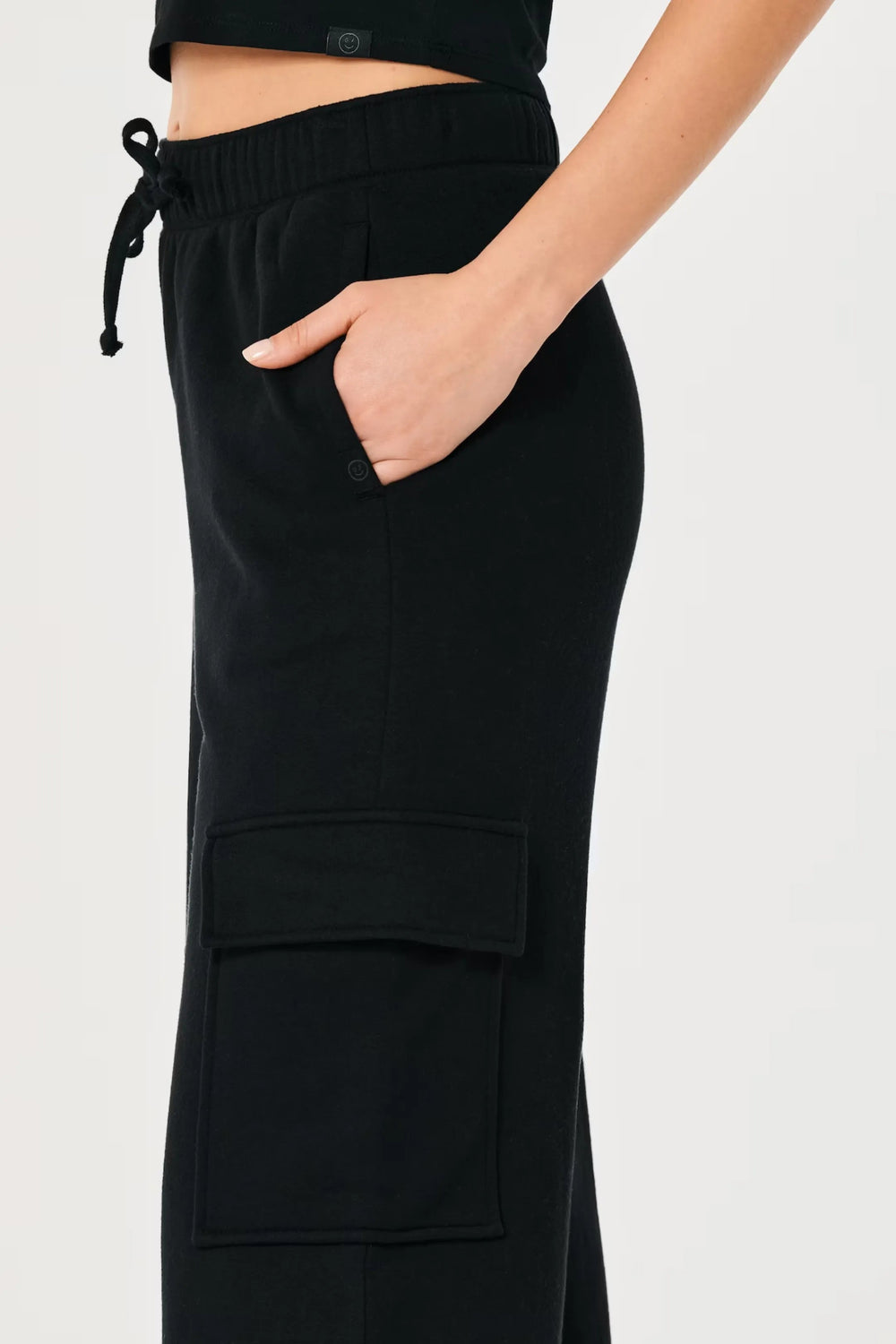 PURE BLACK HIGH WAISTED CARGO SWEATPANT